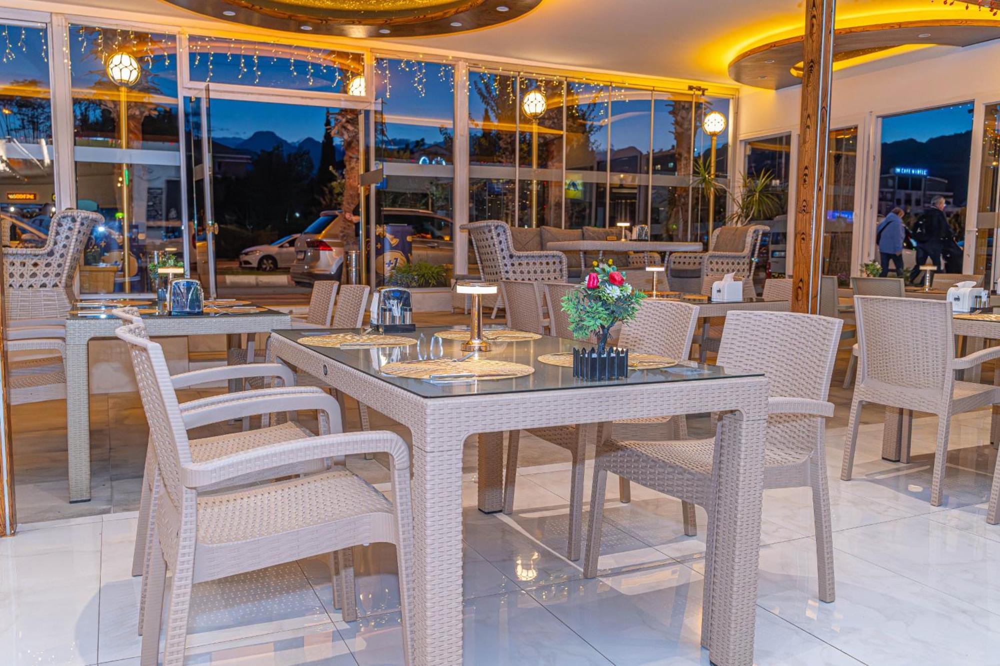 Far Life Hotel Antalya Exteriör bild
